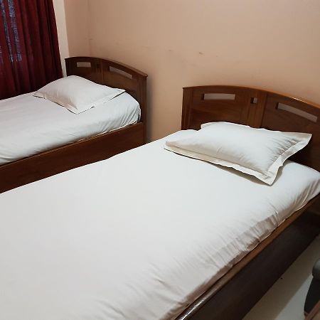 Hotel Diamond Park Dakhin Kattali Esterno foto