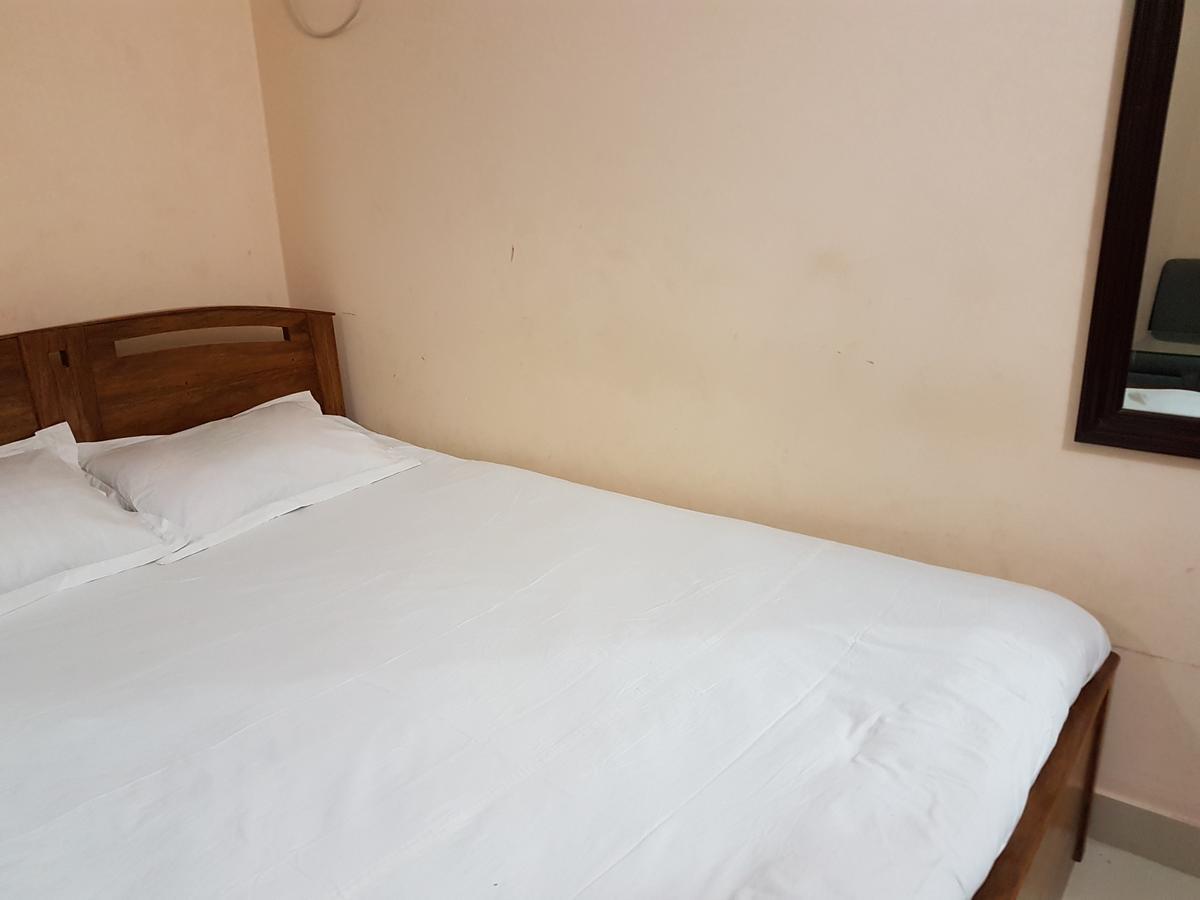 Hotel Diamond Park Dakhin Kattali Esterno foto