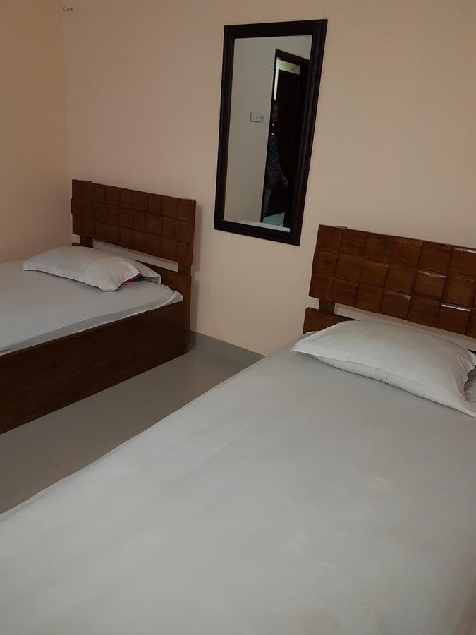 Hotel Diamond Park Dakhin Kattali Esterno foto
