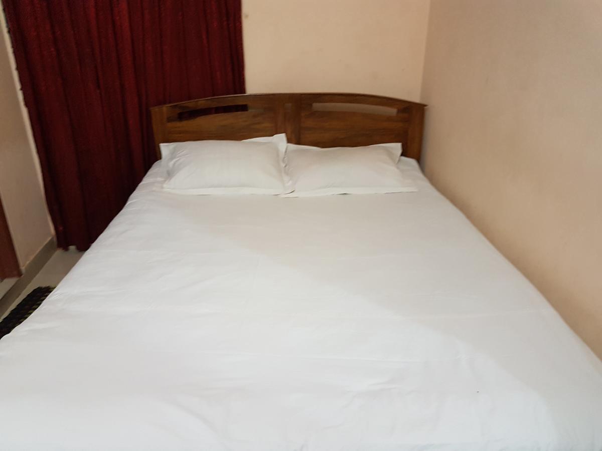 Hotel Diamond Park Dakhin Kattali Esterno foto