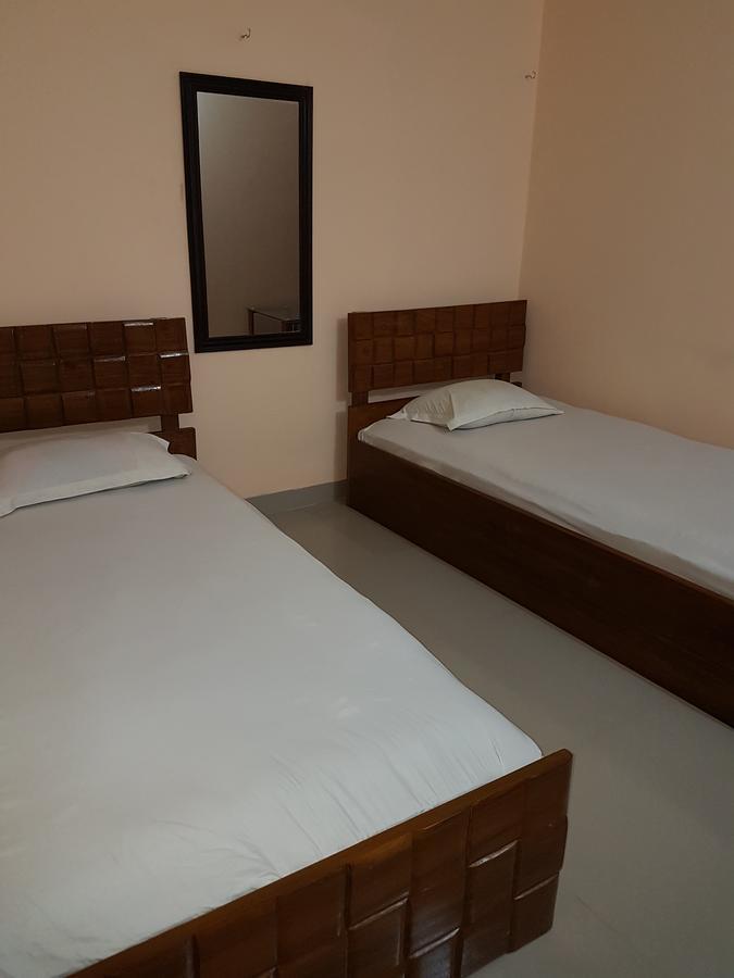 Hotel Diamond Park Dakhin Kattali Esterno foto